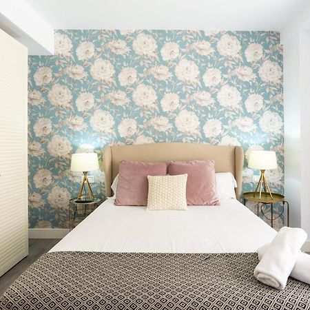 Soho Premium 4 Bedrooms Apartment Malaga Bagian luar foto