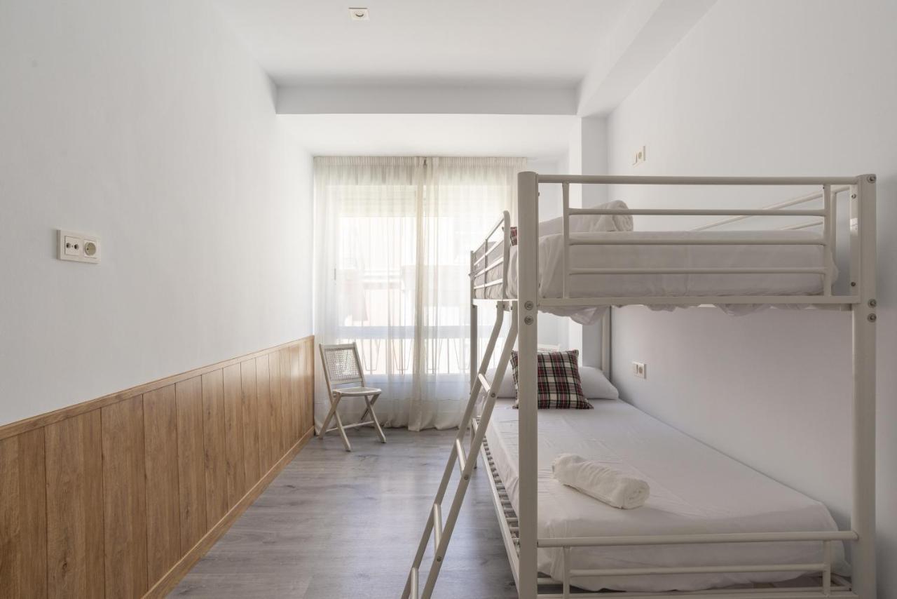 Soho Premium 4 Bedrooms Apartment Malaga Bagian luar foto