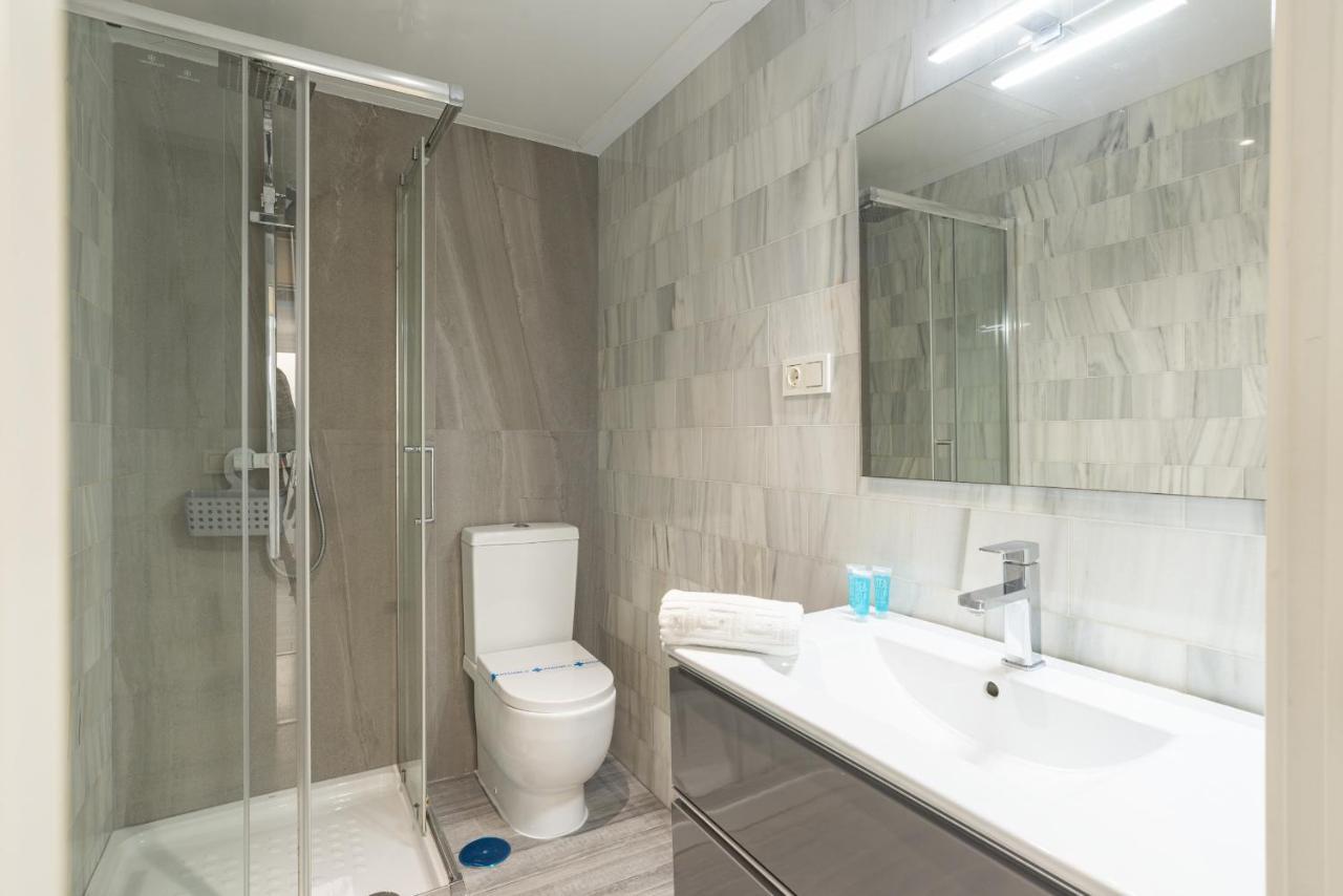 Soho Premium 4 Bedrooms Apartment Malaga Bagian luar foto