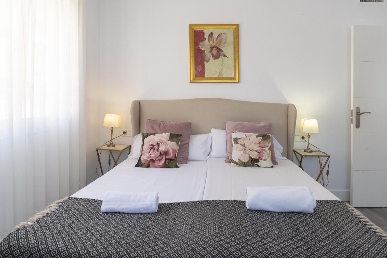 Soho Premium 4 Bedrooms Apartment Malaga Bagian luar foto