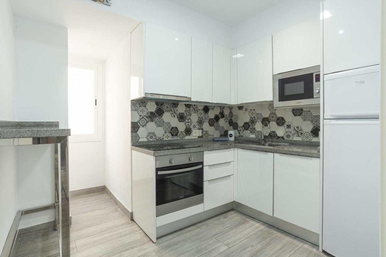 Soho Premium 4 Bedrooms Apartment Malaga Bagian luar foto