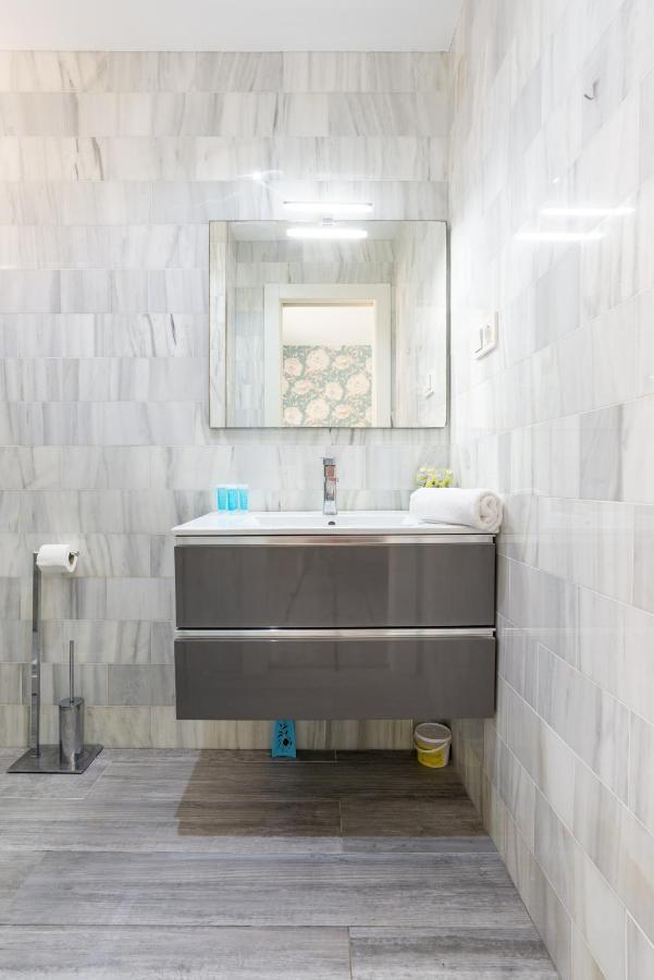 Soho Premium 4 Bedrooms Apartment Malaga Bagian luar foto